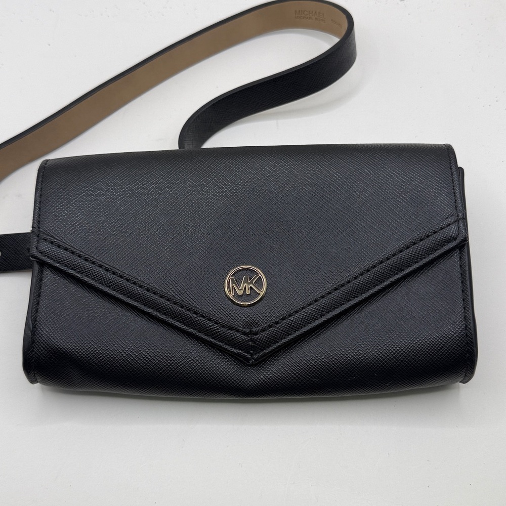 Michael Kors Black Envelope Waist Fanny Pack Belt Bag Purse S M - Picture 2 of 15